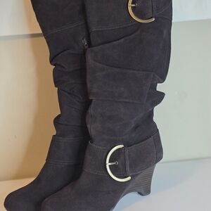 Elegant Black Suede Women's Boots